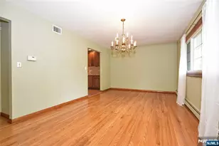 8 Royal Ave, Hawthorne, NJ 07506 - Photo 4