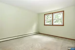 8 Royal Ave, Hawthorne, NJ 07506 - Photo 26