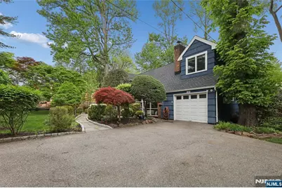169 W Clinton Avenue, Tenafly, NJ 07670 - Photo 2