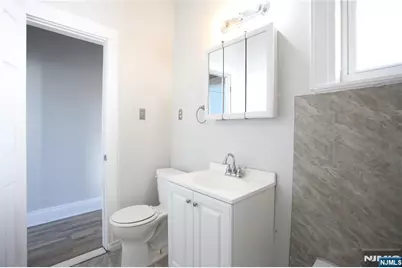 210 Day Avenue, Cliffside Park, NJ 07010 - Photo 20