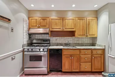27 Jagoe Street, Bergenfield, NJ 07621 - Photo 12