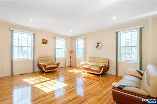 10 Pierson Ct, Mahwah, NJ 07430 - Photo 18