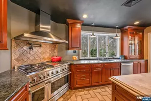 87 Buena Vista Dr, Ringwood, NJ 07456 - Photo 18
