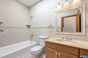 309 South Dr, Paramus, NJ 07652 - Photo 40