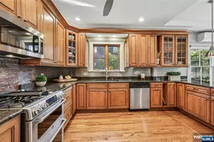 130 N Maple Ave, Ridgewood, NJ 07450 - Photo 16