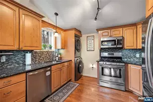 24 Broadway, West Milford, NJ 07480 - Photo 6