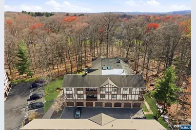 2309 Hemingway Lane 2309 #2309, Mahwah, NJ 07430 - Photo 22
