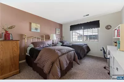 2309 Hemingway Lane 2309 #2309, Mahwah, NJ 07430 - Photo 16