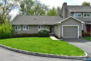 9 Parsons Ct, Mahwah, NJ 07430 - Photo 1