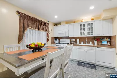 120 E Edsall Boulevard, Palisades Park, NJ 07650 - Photo 20
