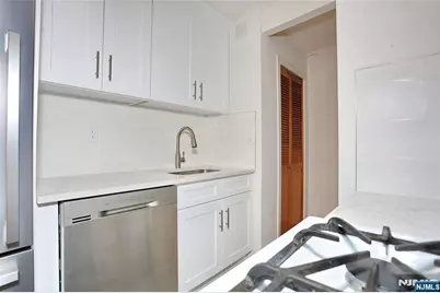 150 Overlook Avenue 7A #7A, Hackensack, NJ 07601 - Photo 14