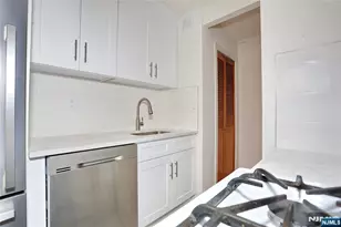 150 Overlook Ave 7A, Hackensack, NJ 07601 - Photo 14