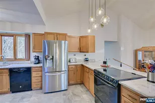 16 Sky Top Rd, Lebanon Township, NJ 07865 - Photo 18