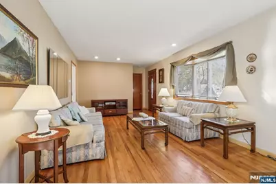 114 Crescent Avenue, Waldwick, NJ 07463 - Photo 10