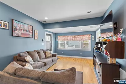 34 Avenue B, Haledon, NJ 07508 - Photo 4