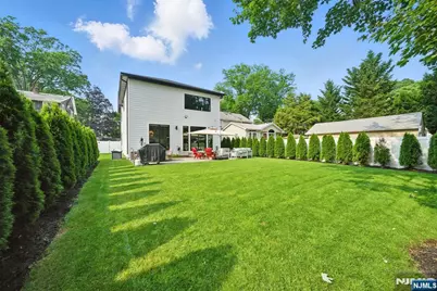 90 Columbus Drive, Tenafly, NJ 07670 - Photo 42