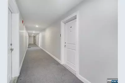 90 Clinton 204 #204, Newark, NJ 07114 - Photo 20