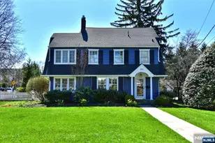 352 Fairway Rd, Ridgewood, NJ 07450 - Photo 1