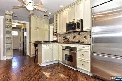 352 Fairway Road, Ridgewood, NJ 07450 - Photo 12