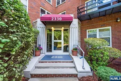 2330 Linwood Avenue 4C #4C, Fort Lee, NJ 07024 - Photo 1