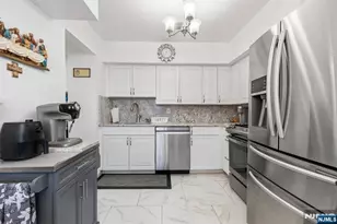 52 Galewood Dr 52, Old Bridge Township, NJ 07747 - Photo 4