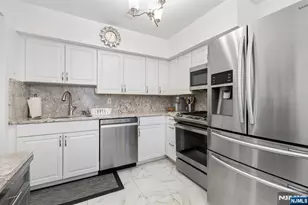 52 Galewood Dr 52, Old Bridge Township, NJ 07747 - Photo 6