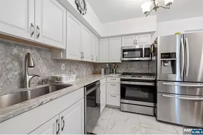 52 Galewood Drive 52 #52, Old Bridge Township, NJ 07747 - Photo 8