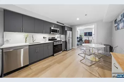 269 Ogden Avenue 1 #1, Jersey City, NJ 07307 - Photo 6