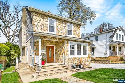 22 Vine Street, Nutley, NJ 07110 - Photo 32