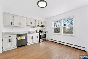 392 Mercer Ave, River Edge, NJ 07661 - Photo 10