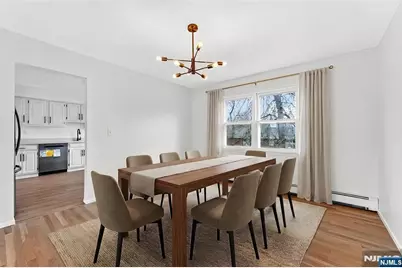 392 Mercer Avenue, River Edge, NJ 07661 - Photo 8