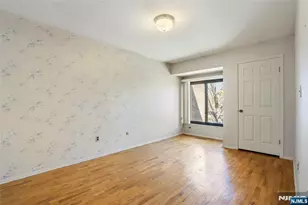 8 Irongate 202, Metuchen, NJ 08840 - Photo 18