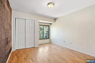 8 Irongate 202, Metuchen, NJ 08840 - Photo 20