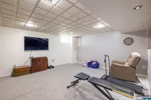 72 Orben Dr, Roxbury Township, NJ 07850 - Photo 32