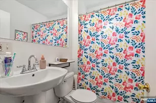 296 Berkeley Ave, Bloomfield, NJ 07003 - Photo 24