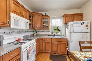 296 Berkeley Ave, Bloomfield, NJ 07003 - Photo 26