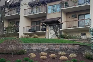 404 West Ridge Mews 4D, Wood Ridge, NJ 07075 - Photo 2