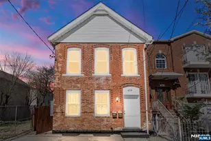 435 17th St, Newark, NJ 07103 - Photo 1