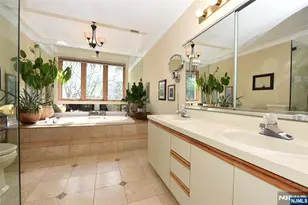 41 Litchult Ln, Mahwah, NJ 07430 - Photo 24