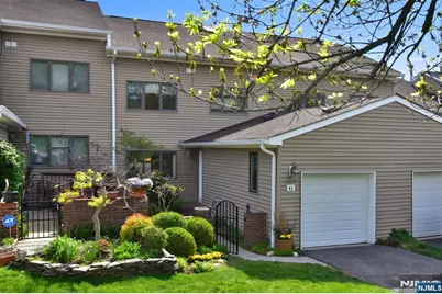 41 Litchult Lane, Mahwah, NJ 07430 - Photo 2