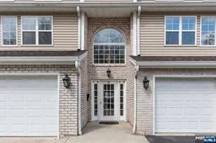 30 Mountain Ave 11, Paterson, NJ 07501 - Photo 2