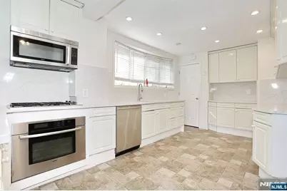 263 Hoover Avenue, Bloomfield, NJ 07003 - Photo 10
