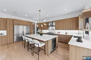 61 Edgewater Rd, Cliffside Park, NJ 07010 - Photo 20