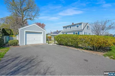 170 W Spring Valley Avenue, Maywood, NJ 07607 - Photo 24