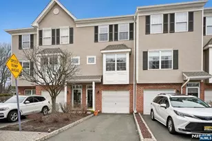 55 Greenbrook Dr, Bloomfield, NJ 07003 - Photo 4