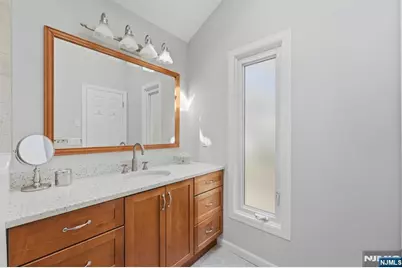 89 Surrey Lane, Tenafly, NJ 07670 - Photo 32