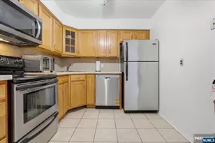 1906 Paterson Plank Road 2E, North Bergen, NJ 07047 - Photo 10