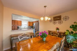 8 Sherbone Pl 2108, Sayreville, NJ 08872 - Photo 4