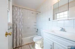 8 Sherbone Pl 2108, Sayreville, NJ 08872 - Photo 12