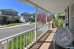 34 Gordon St, Ridgefield Park, NJ 07660 - Photo 2